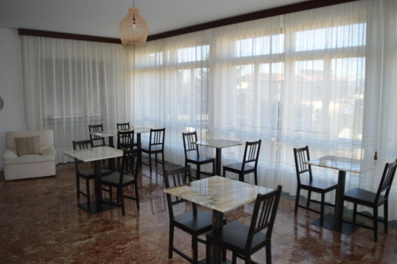 B&B Tra Mare E Marmo Marina Di Carrara Buitenkant foto