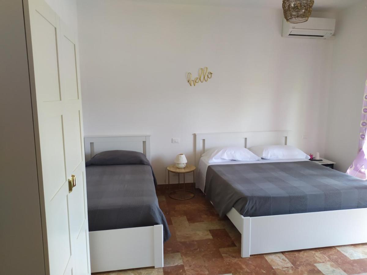 B&B Tra Mare E Marmo Marina Di Carrara Buitenkant foto